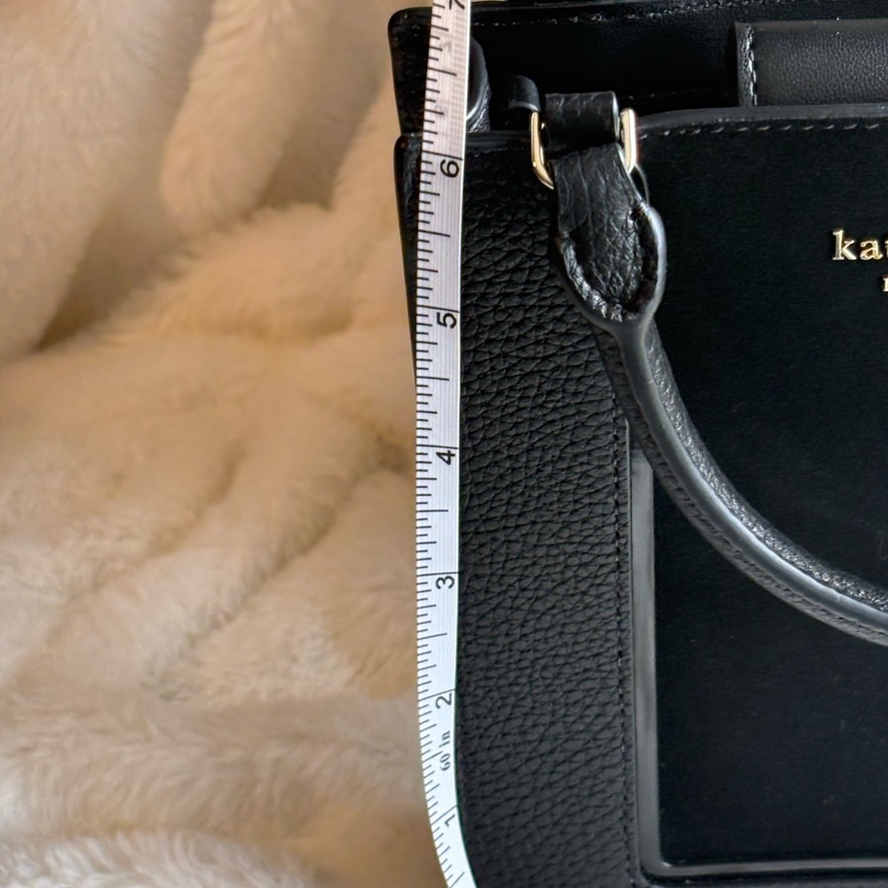 Kate Spade Elegant Black Tote - Picture 4 of 8